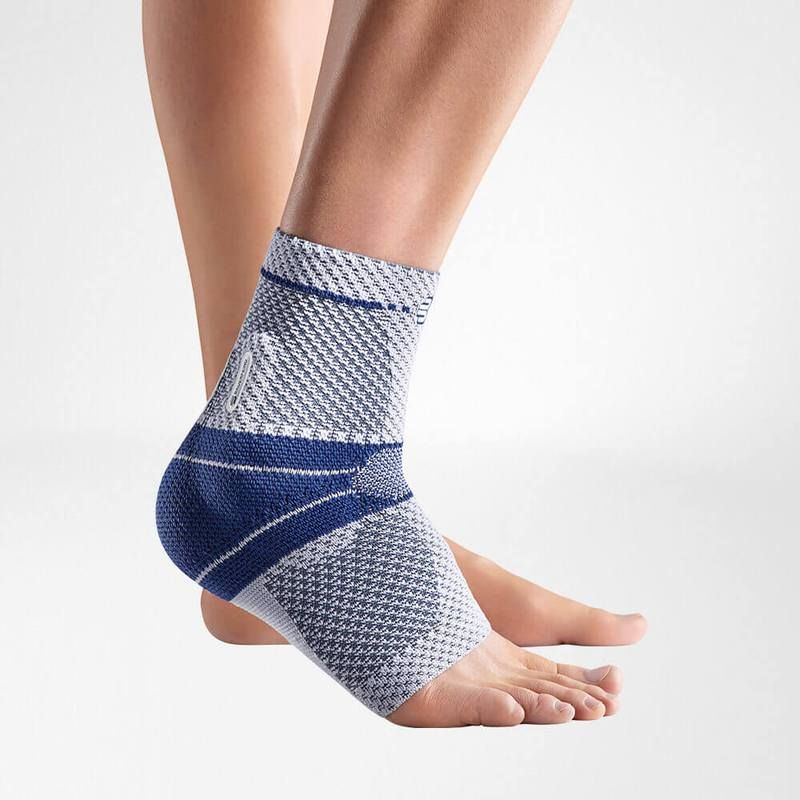 https://www.orthocanada.com/media/catalog/product/cache/5d24e03234a88d8d43dae8322fbba288/b/a/bauerfeind_malleotrain_ankle_brace_1.jpg